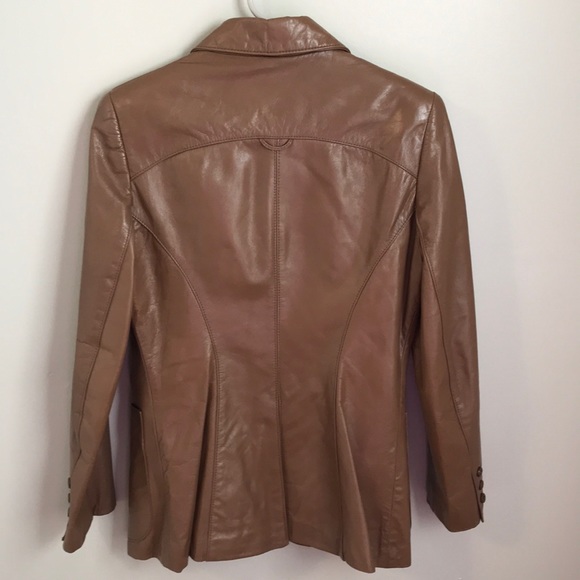 Etienne Aigner women’s leather jacket size 10 but fits more like a size 6 - Picture 2 of 6